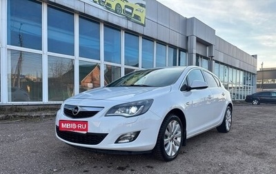 Opel Astra J, 2011 год, 620 000 рублей, 1 фотография