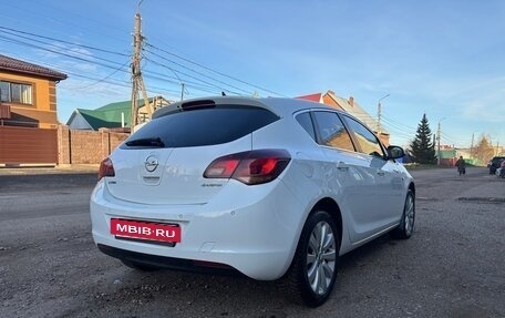 Opel Astra J, 2011 год, 620 000 рублей, 4 фотография