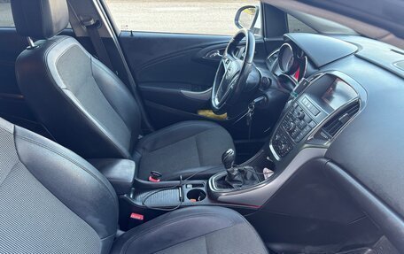 Opel Astra J, 2011 год, 620 000 рублей, 7 фотография