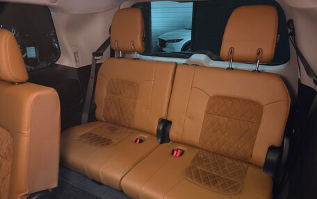 Toyota Land Cruiser 200, 2021 год, 9 799 000 рублей, 16 фотография