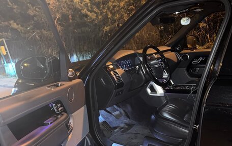 Land Rover Range Rover IV рестайлинг, 2018 год, 7 300 000 рублей, 11 фотография