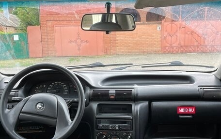Opel Astra F, 1993 год, 70 000 рублей, 15 фотография