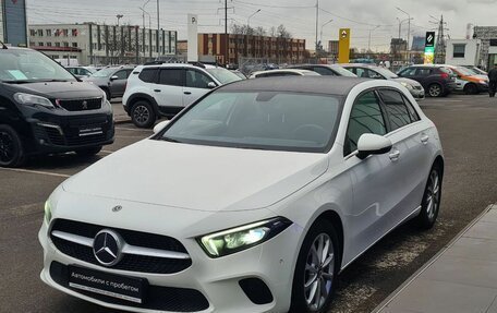 Mercedes-Benz A-Класс, 2019 год, 2 400 000 рублей, 3 фотография