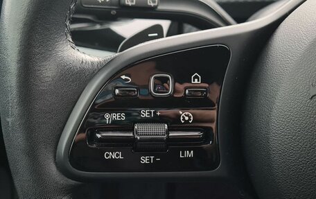 Mercedes-Benz A-Класс, 2019 год, 2 400 000 рублей, 11 фотография