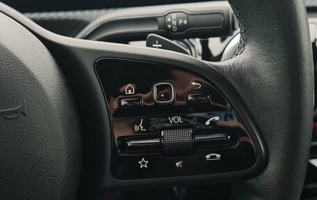 Mercedes-Benz A-Класс, 2019 год, 2 400 000 рублей, 12 фотография