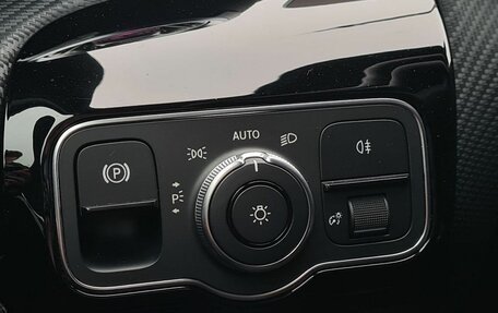 Mercedes-Benz A-Класс, 2019 год, 2 400 000 рублей, 21 фотография