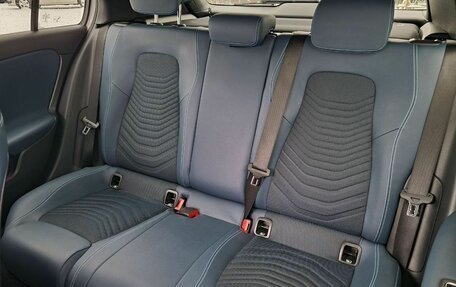 Mercedes-Benz A-Класс, 2019 год, 2 400 000 рублей, 22 фотография