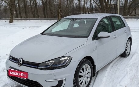 Volkswagen Golf VII, 2018 год, 1 850 000 рублей, 2 фотография