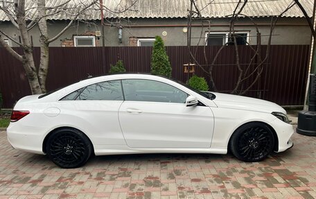 Mercedes-Benz E-Класс, 2014 год, 1 620 000 рублей, 4 фотография