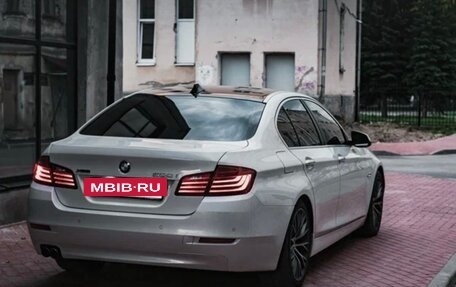 BMW 5 серия, 2013 год, 2 050 000 рублей, 13 фотография