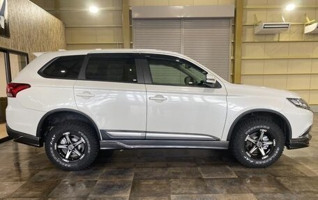 Mitsubishi Outlander III рестайлинг 3, 2019 год, 1 950 003 рублей, 3 фотография