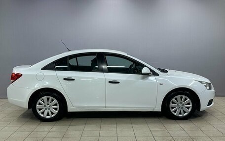 Chevrolet Cruze II, 2011 год, 710 000 рублей, 4 фотография