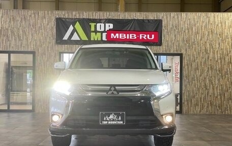 Mitsubishi Outlander III рестайлинг 3, 2019 год, 1 950 003 рублей, 7 фотография