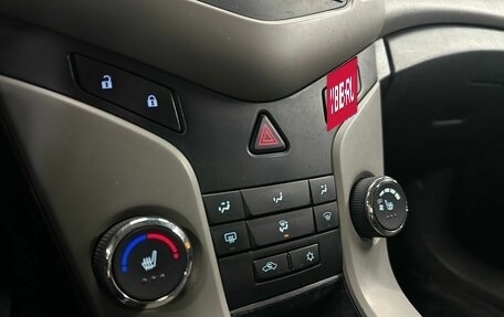 Chevrolet Cruze II, 2011 год, 710 000 рублей, 16 фотография