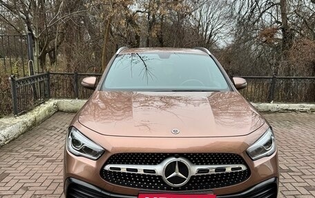 Mercedes-Benz GLA, 2020 год, 4 000 000 рублей, 1 фотография