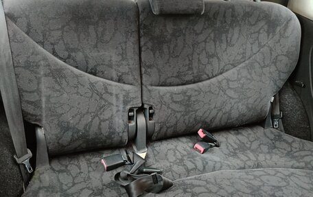 Toyota Yaris I рестайлинг, 2001 год, 400 000 рублей, 12 фотография