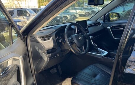 Toyota RAV4, 2021 год, 3 000 000 рублей, 4 фотография