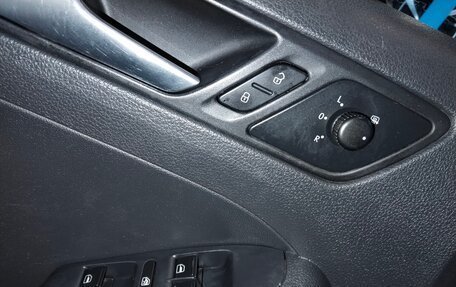 Volkswagen Jetta VI, 2012 год, 869 000 рублей, 12 фотография