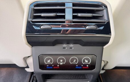 BMW 5 серия, 2025 год, 5 690 032 рублей, 21 фотография