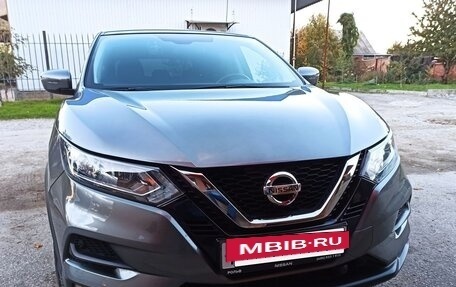 Nissan Qashqai, 2021 год, 2 700 000 рублей, 2 фотография