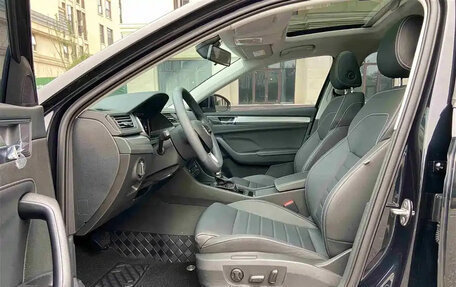 Skoda Superb III рестайлинг, 2021 год, 2 450 000 рублей, 10 фотография