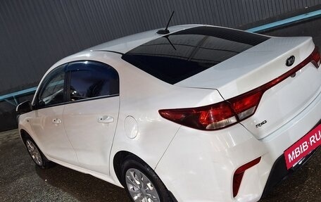 KIA Rio III рестайлинг, 2017 год, 999 000 рублей, 4 фотография