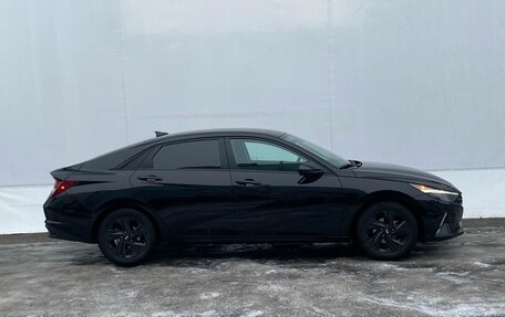 Hyundai Elantra, 2021 год, 2 200 000 рублей, 4 фотография