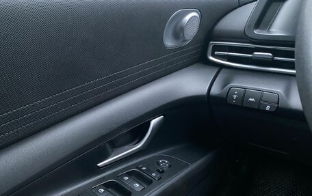 Hyundai Elantra, 2021 год, 2 200 000 рублей, 20 фотография