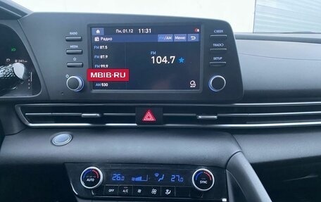 Hyundai Elantra, 2021 год, 2 200 000 рублей, 15 фотография