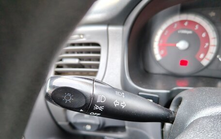 KIA Rio II, 2010 год, 600 000 рублей, 28 фотография