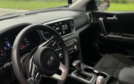 KIA Sportage IV рестайлинг, 2019 год, 1 900 000 рублей, 8 фотография