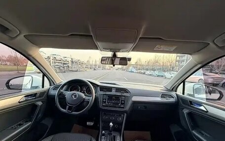 Volkswagen Tiguan II, 2021 год, 1 890 000 рублей, 5 фотография