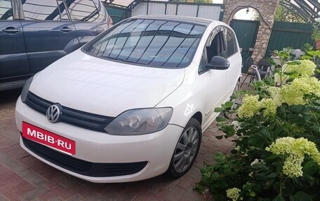 Volkswagen Golf Plus II, 2012 год, 515 000 рублей, 2 фотография