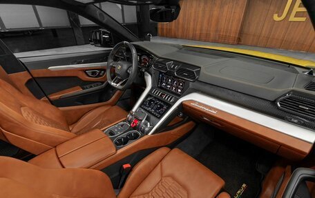 Lamborghini Urus I, 2019 год, 25 000 000 рублей, 26 фотография