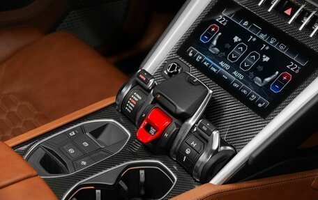 Lamborghini Urus I, 2019 год, 25 000 000 рублей, 27 фотография