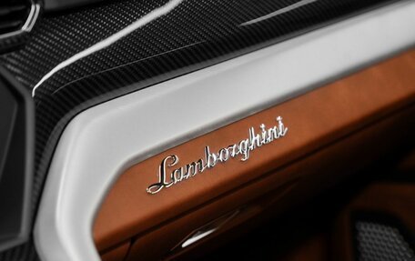 Lamborghini Urus I, 2019 год, 25 000 000 рублей, 28 фотография