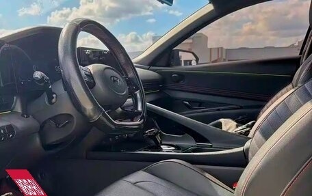 Hyundai Elantra, 2023 год, 2 000 000 рублей, 4 фотография