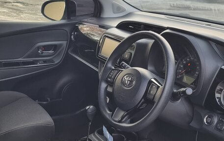 Toyota Vitz, 2019 год, 945 000 рублей, 9 фотография