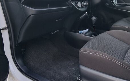 Toyota Vitz, 2019 год, 945 000 рублей, 19 фотография