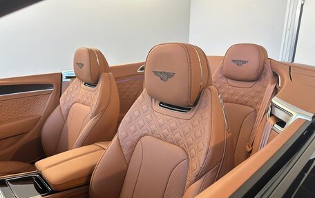 Bentley Continental GT III, 2025 год, 44 500 000 рублей, 13 фотография