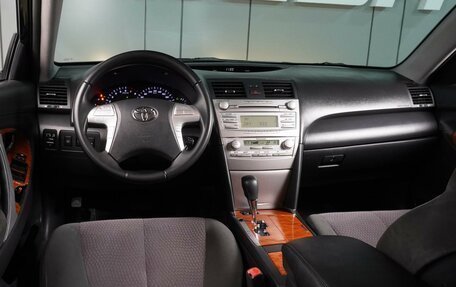 Toyota Camry, 2010 год, 1 060 000 рублей, 6 фотография