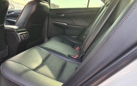 Toyota Camry, 2015 год, 2 550 000 рублей, 13 фотография