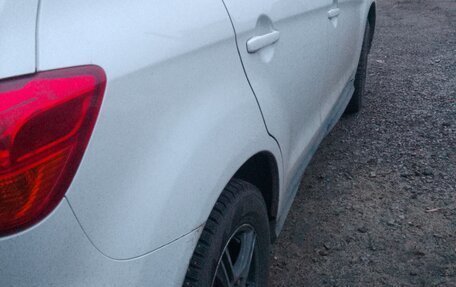 Mitsubishi ASX I рестайлинг, 2010 год, 800 000 рублей, 3 фотография