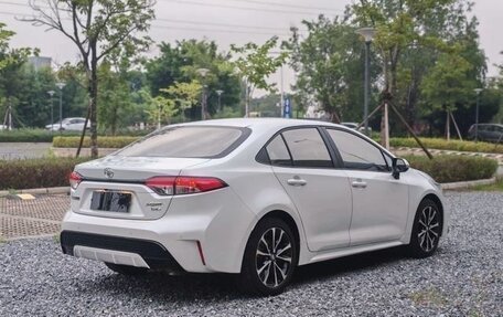 Toyota Corolla, 2022 год, 1 700 000 рублей, 3 фотография
