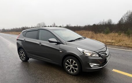 Hyundai Solaris II рестайлинг, 2016 год, 900 000 рублей, 2 фотография