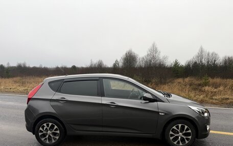 Hyundai Solaris II рестайлинг, 2016 год, 900 000 рублей, 8 фотография