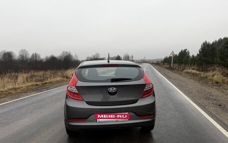 Hyundai Solaris II рестайлинг, 2016 год, 900 000 рублей, 4 фотография