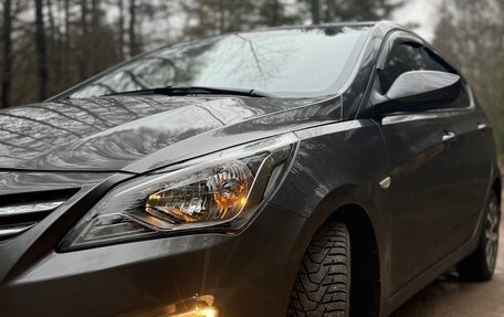 Hyundai Solaris II рестайлинг, 2016 год, 900 000 рублей, 10 фотография