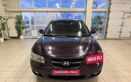 Hyundai Sonata VI, 2006 год, 490 000 рублей, 3 фотография