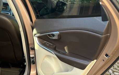 Volvo V40 Cross Country I, 2014 год, 1 330 000 рублей, 17 фотография